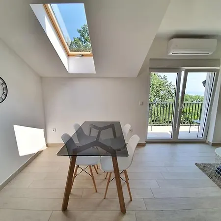 Beautiful Apartment In Ika, Opatija Lovran Exteriör bild